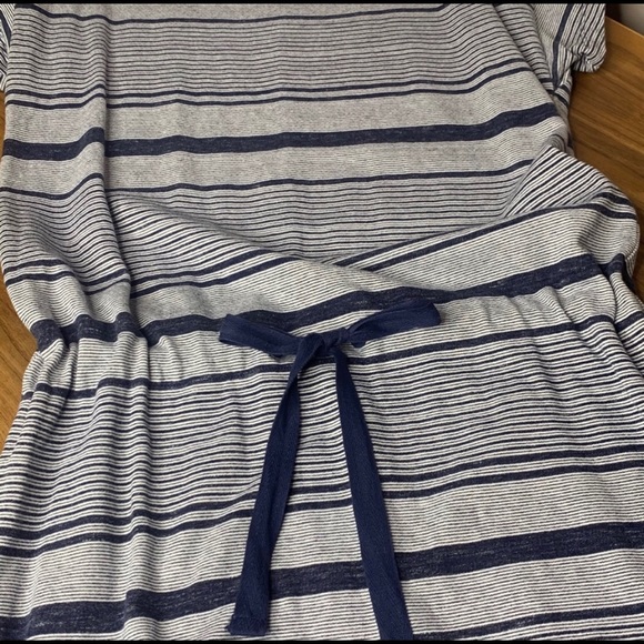 OLD NAVY SHORT SLEEVE NAVY/WHITE STRIPED DRESS WITH FRONT TIE SIZE L - Picture 3 of 5